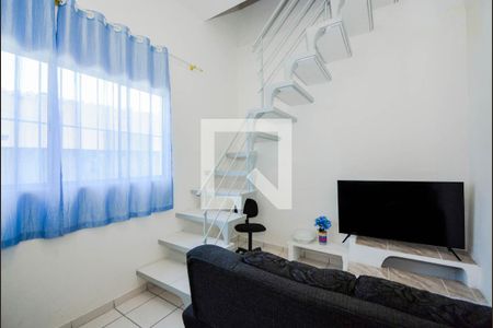 Sala de casa para alugar com 1 quarto, 56m² em Jardim Santa Rita, Guarulhos