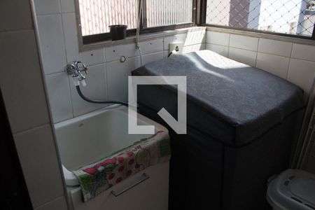 Apartamento à venda com 73m², 2 quartos e 2 vagas Apartamento à venda com 73m², 2 quartos e 2 vagasÁrea de Serviço