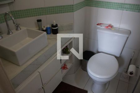 Apartamento à venda com 73m², 2 quartos e 2 vagas Apartamento à venda com 73m², 2 quartos e 2 vagasBanheiro
