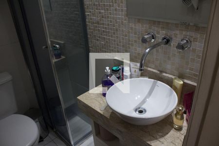 Apartamento à venda com 73m², 2 quartos e 2 vagas Apartamento à venda com 73m², 2 quartos e 2 vagasBanheiro