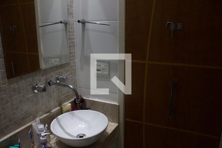 Apartamento à venda com 73m², 2 quartos e 2 vagas Apartamento à venda com 73m², 2 quartos e 2 vagasBanheiro