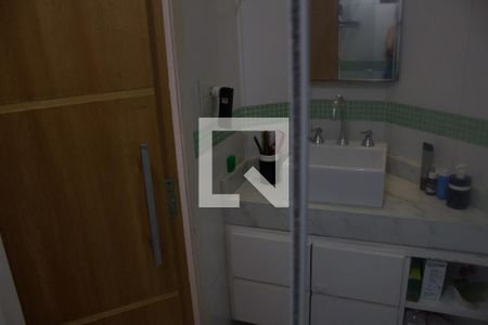 Apartamento à venda com 73m², 2 quartos e 2 vagas Apartamento à venda com 73m², 2 quartos e 2 vagasBanheiro