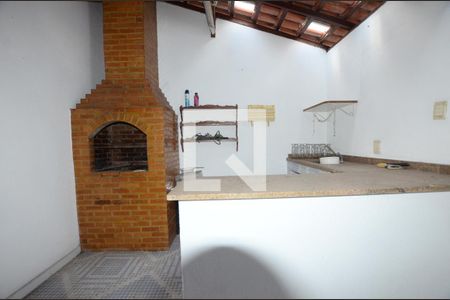 Casa de condomínio à venda com 300m², 4 quartos e 2 vagasChurrasqueira