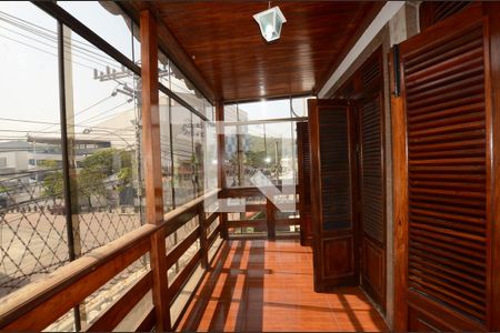 Casa de condomínio à venda com 300m², 4 quartos e 2 vagasVaranda do Quarto 2 Suite
