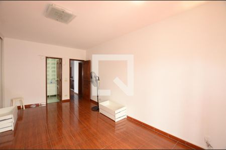 Casa de condomínio à venda com 300m², 4 quartos e 2 vagasQuarto 1 Suite