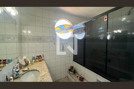 Apartamento à venda com 171m², 3 quartos e 1 vaga Apartamento à venda com 171m², 3 quartos e 1 vagaBanheiro