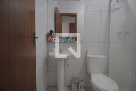 Casa à venda com 80m², 2 quartos e 2 vagasBanheiro da Suíte 1