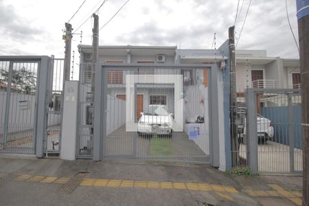 Casa à venda com 80m², 2 quartos e 2 vagasFachada