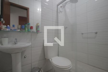 Casa à venda com 80m², 2 quartos e 2 vagasBanheiro da Suíte 1