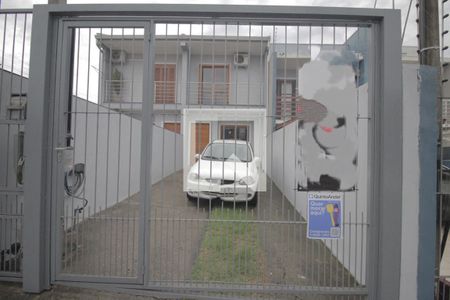 Casa à venda com 80m², 2 quartos e 2 vagasPlaca