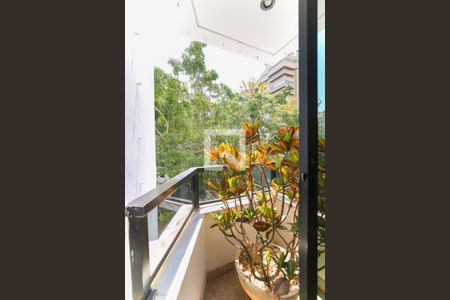 Apartamento à venda com 376m², 4 quartos e 6 vagas Apartamento à venda com 376m², 4 quartos e 6 vagasSacada