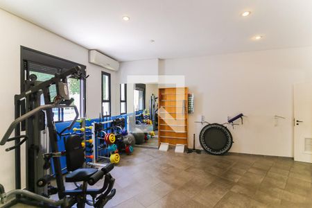 Apartamento à venda com 376m², 4 quartos e 6 vagas Apartamento à venda com 376m², 4 quartos e 6 vagasÁrea comum - Academia