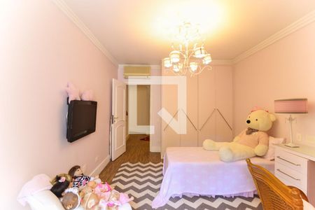Apartamento à venda com 376m², 4 quartos e 6 vagas Apartamento à venda com 376m², 4 quartos e 6 vagasQuarto 1