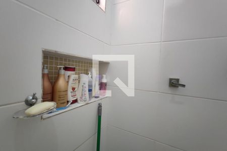 Casa à venda com 65m², 2 quartos e 1 vaga Casa à venda com 65m², 2 quartos e 1 vagaBanheiro Social