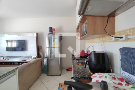 Casa à venda com 65m², 2 quartos e 1 vaga Casa à venda com 65m², 2 quartos e 1 vagaCozinha