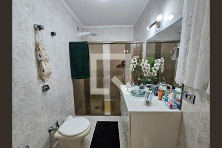 Casa à venda com 300m², 4 quartos e 4 vagasBanheiro da Suíte 2