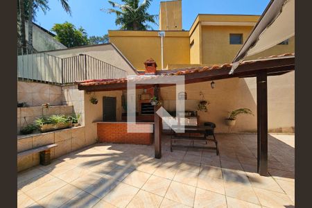 Casa à venda com 300m², 4 quartos e 4 vagasChurrasqueira