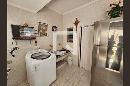 Casa à venda com 300m², 4 quartos e 4 vagasÁrea de Serviço