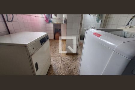 Apartamento à venda com 185m², 3 quartos e 1 vagaÁrea de Serviço