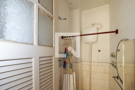 Apartamento à venda com 84m², 2 quartos e sem vaga Apartamento à venda com 84m², 2 quartos e sem vagaBanheiro de Serviço