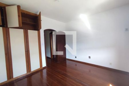 Quarto 1 de casa para alugar com 3 quartos, 157m² em Taquara, Rio de Janeiro