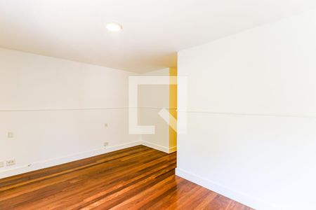 Casa de condomínio para alugar com 710m², 4 quartos e 5 vagas Casa de condomínio para alugar com 710m², 4 quartos e 5 vagasSuíte 1