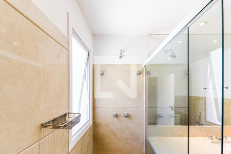 Casa de condomínio para alugar com 710m², 4 quartos e 5 vagas Casa de condomínio para alugar com 710m², 4 quartos e 5 vagasBanheiro Suíte 2