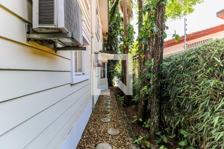 Casa de condomínio para alugar com 710m², 4 quartos e 5 vagas Casa de condomínio para alugar com 710m², 4 quartos e 5 vagasJardim