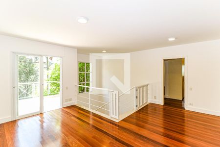Casa de condomínio para alugar com 710m², 4 quartos e 5 vagas Casa de condomínio para alugar com 710m², 4 quartos e 5 vagasHall Quartos