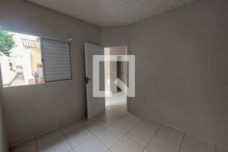 Quarto de casa para alugar com 1 quarto, 33m² em Parque Maria Helena, Suzano