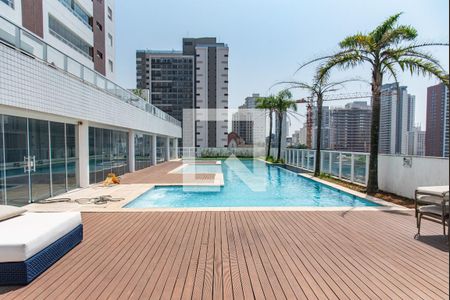 Apartamento à venda com 136m², 3 quartos e 2 vagas Apartamento à venda com 136m², 3 quartos e 2 vagasPiscina