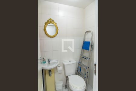 Apartamento à venda com 136m², 3 quartos e 2 vagas Apartamento à venda com 136m², 3 quartos e 2 vagasBanheiro de serviço