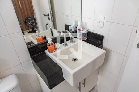 Apartamento à venda com 136m², 3 quartos e 2 vagas Apartamento à venda com 136m², 3 quartos e 2 vagasBanheiro da suíte 2