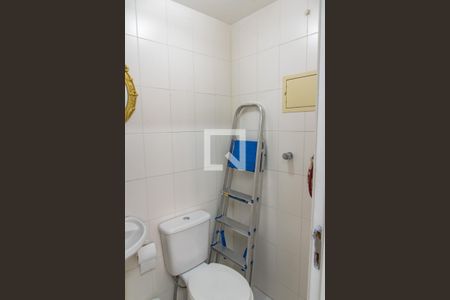 Apartamento à venda com 136m², 3 quartos e 2 vagas Apartamento à venda com 136m², 3 quartos e 2 vagasBanheiro de serviço