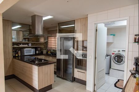 Apartamento à venda com 136m², 3 quartos e 2 vagas Apartamento à venda com 136m², 3 quartos e 2 vagasCozinha