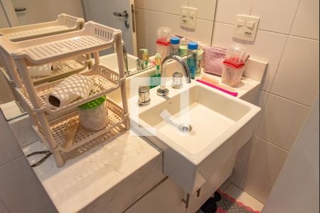 Apartamento à venda com 136m², 3 quartos e 2 vagas Apartamento à venda com 136m², 3 quartos e 2 vagasBanheiro da suíte 3