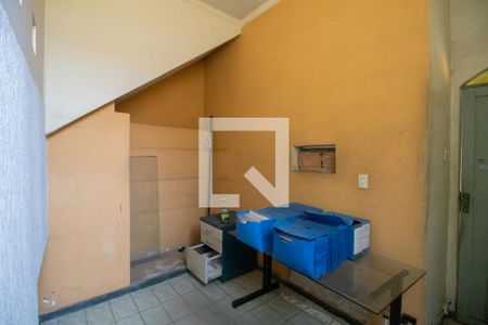 Casa à venda com 370m², 6 quartos e 2 vagasEscritório da casa dos fundos