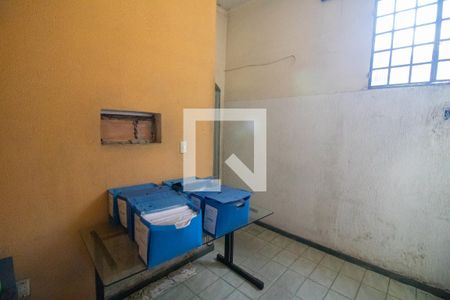 Casa à venda com 370m², 6 quartos e 2 vagasEscritório da casa dos fundos