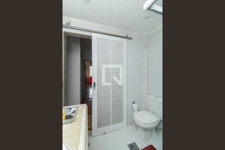 Casa de condomínio à venda com 210m², 3 quartos e 1 vaga Casa de condomínio à venda com 210m², 3 quartos e 1 vagaBanheiro