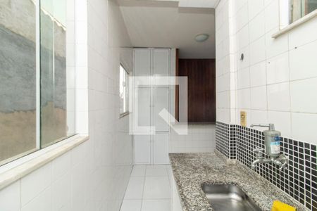 Casa de condomínio à venda com 210m², 3 quartos e 1 vaga Casa de condomínio à venda com 210m², 3 quartos e 1 vagaCozinha 2