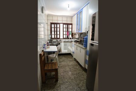 Casa à venda com 225m², 5 quartos e 2 vagas Casa à venda com 225m², 5 quartos e 2 vagasCozinhha