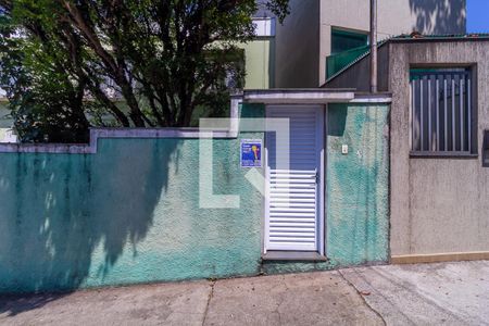 Casa à venda com 285m², 4 quartos e 3 vagas Casa à venda com 285m², 4 quartos e 3 vagasPlaquinha