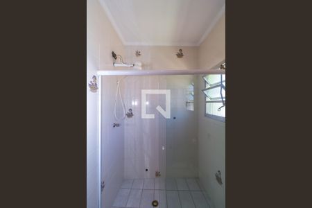 Casa à venda com 285m², 4 quartos e 3 vagas Casa à venda com 285m², 4 quartos e 3 vagasBanheiro 5