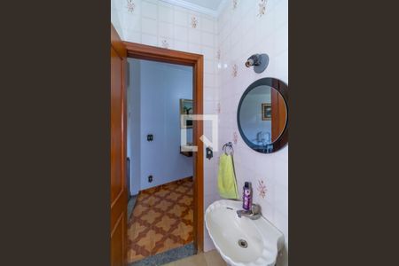Casa à venda com 285m², 4 quartos e 3 vagas Casa à venda com 285m², 4 quartos e 3 vagasBanheiro 2