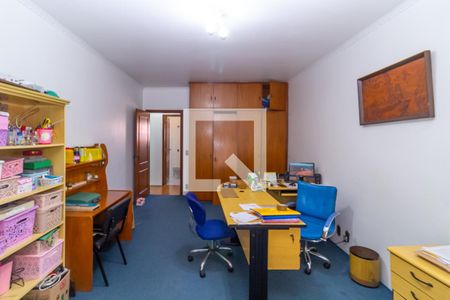 Casa à venda com 285m², 4 quartos e 3 vagas Casa à venda com 285m², 4 quartos e 3 vagasQuarto 3