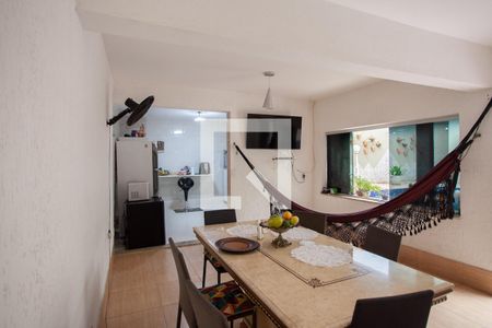 Casa à venda com 342m², 5 quartos e 4 vagasAnexo - Sala