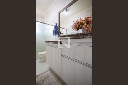 Casa à venda com 342m², 5 quartos e 4 vagasBanheiro Social