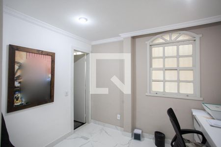 Casa à venda com 342m², 5 quartos e 4 vagasEscritório