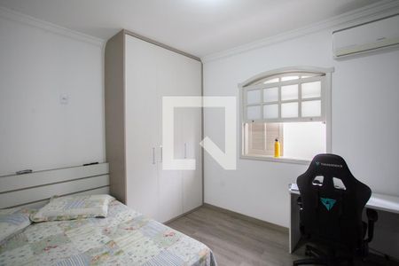 Casa à venda com 342m², 5 quartos e 4 vagasQuarto 2