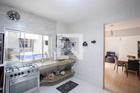 Casa à venda com 342m², 5 quartos e 4 vagasAnexo - Cozinha